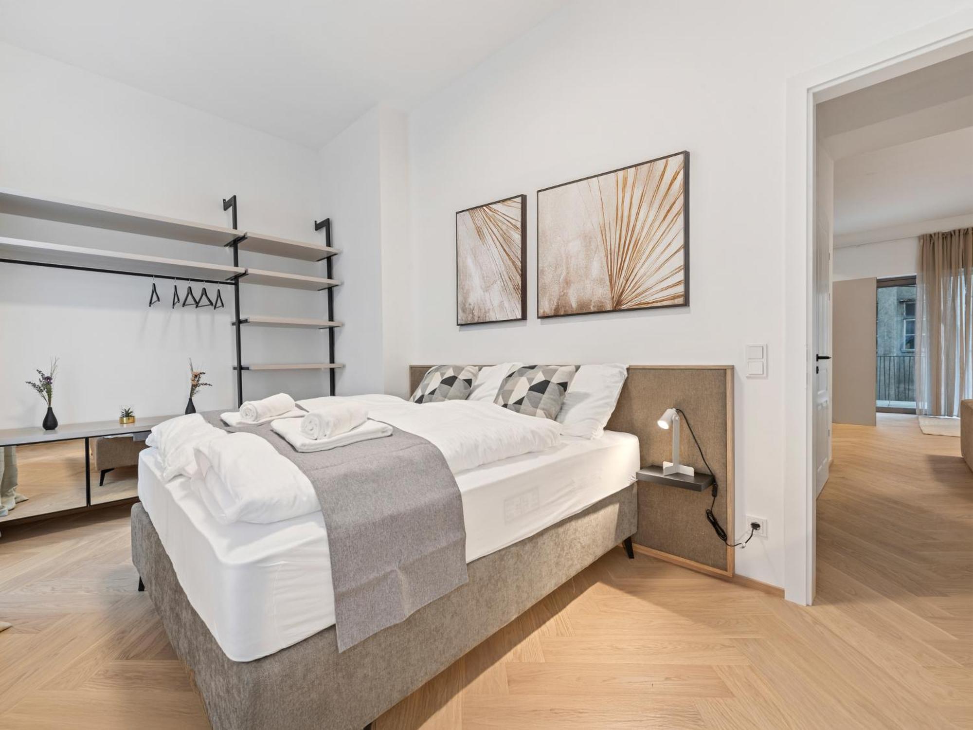 Gt7 Apartments District 9 - Managed By Sky9 Apartments Виена Екстериор снимка