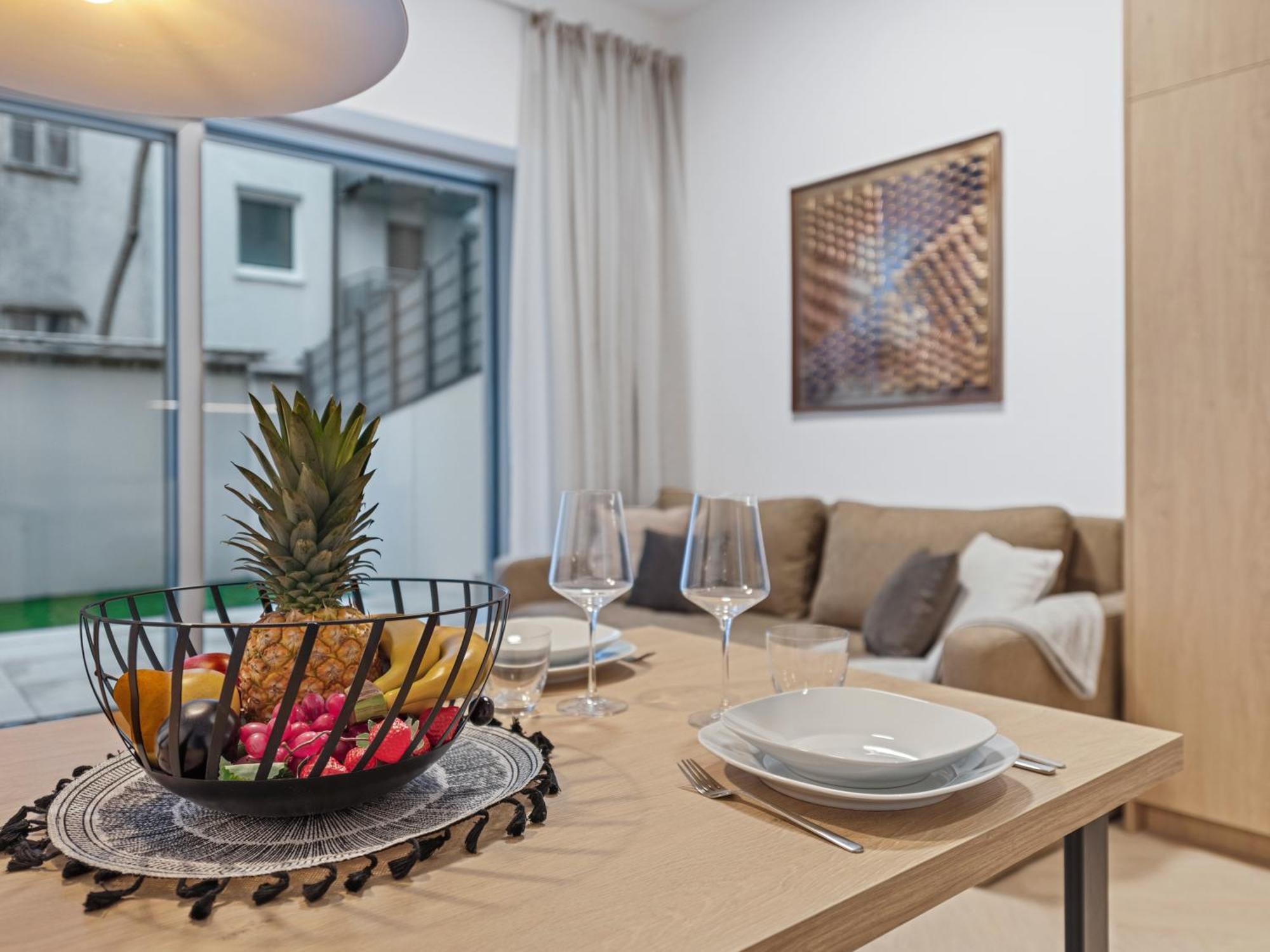 Gt7 Apartments District 9 - Managed By Sky9 Apartments Виена Екстериор снимка