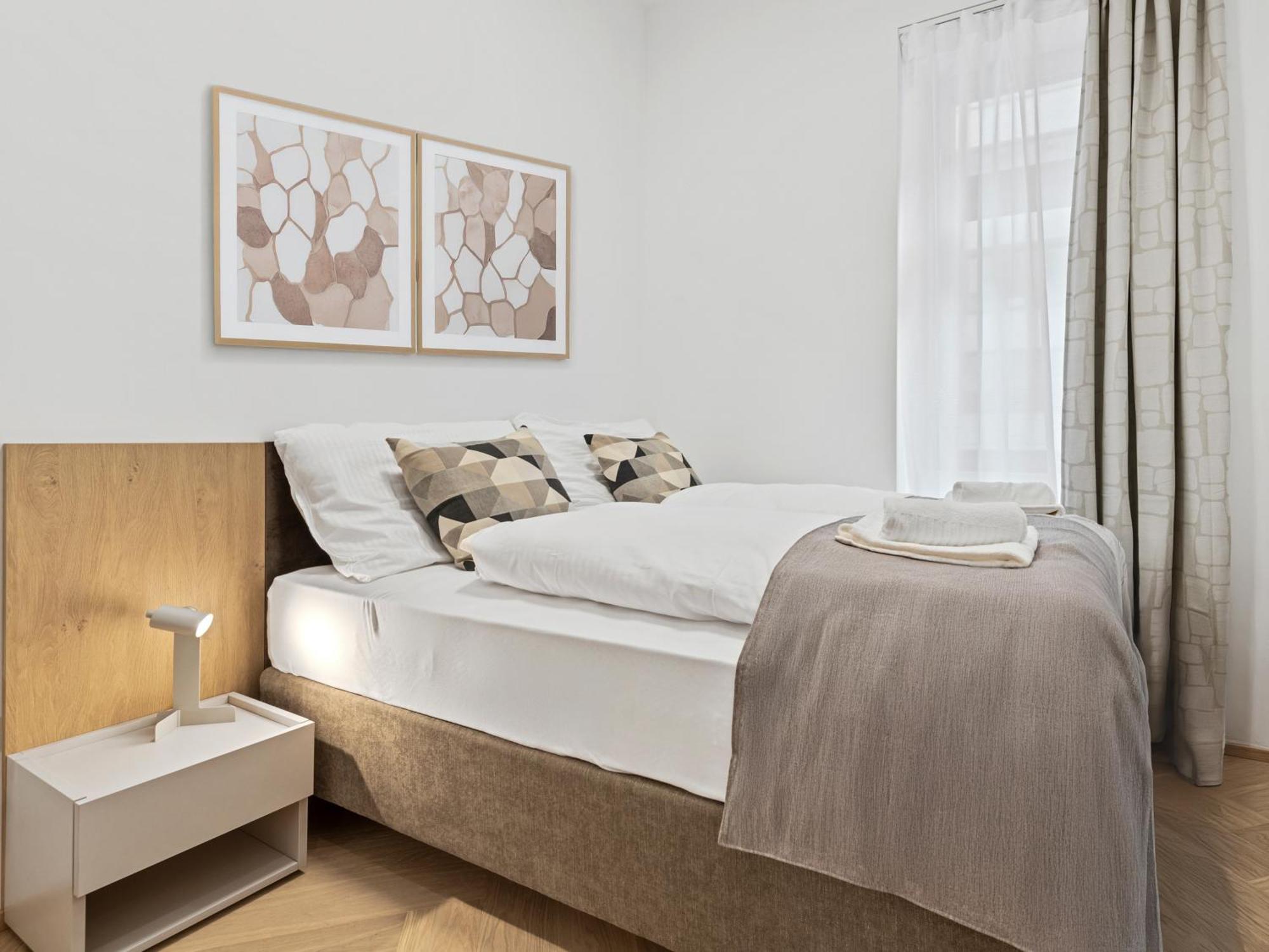 Gt7 Apartments District 9 - Managed By Sky9 Apartments Виена Екстериор снимка