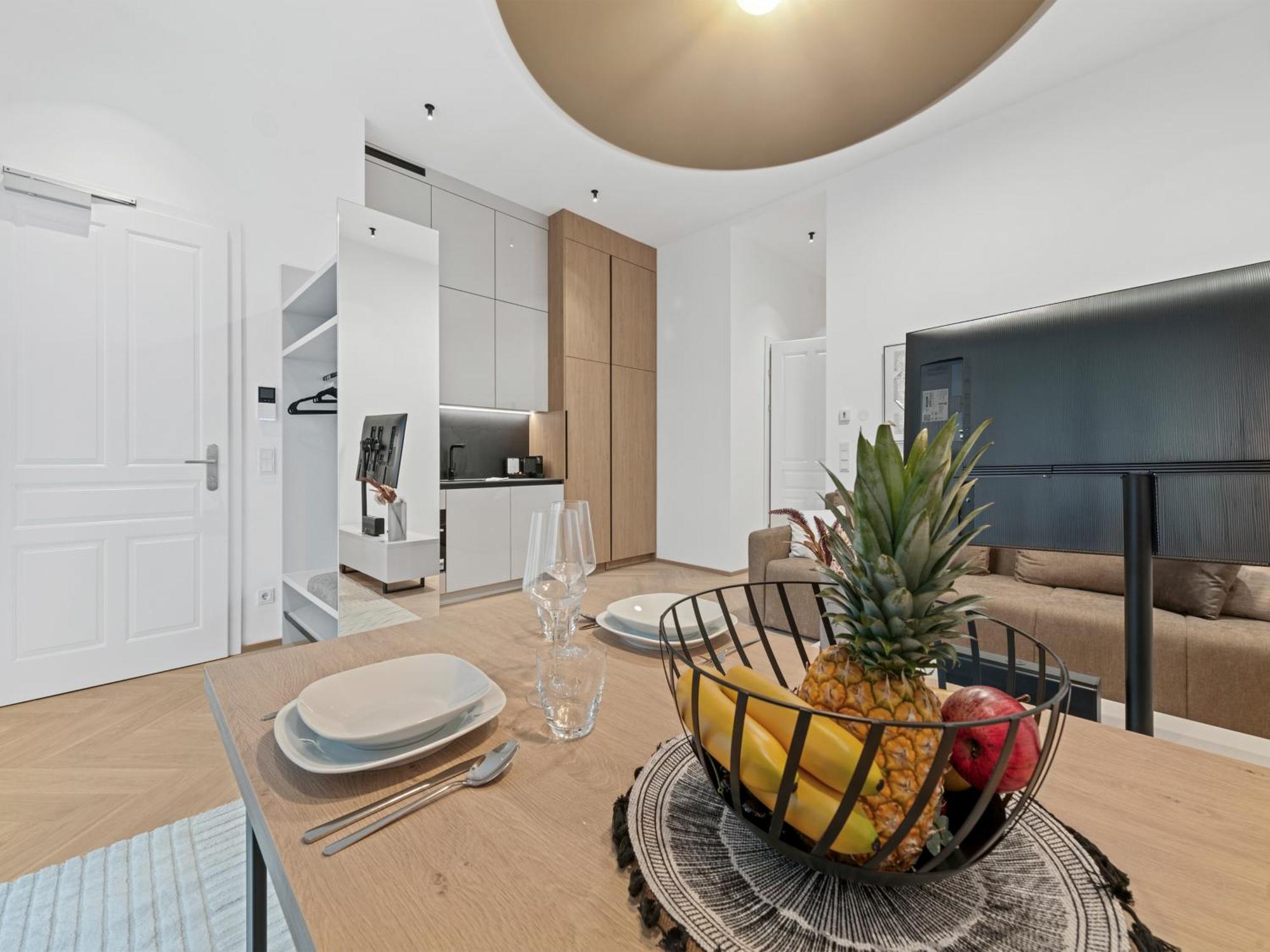 Gt7 Apartments District 9 - Managed By Sky9 Apartments Виена Екстериор снимка