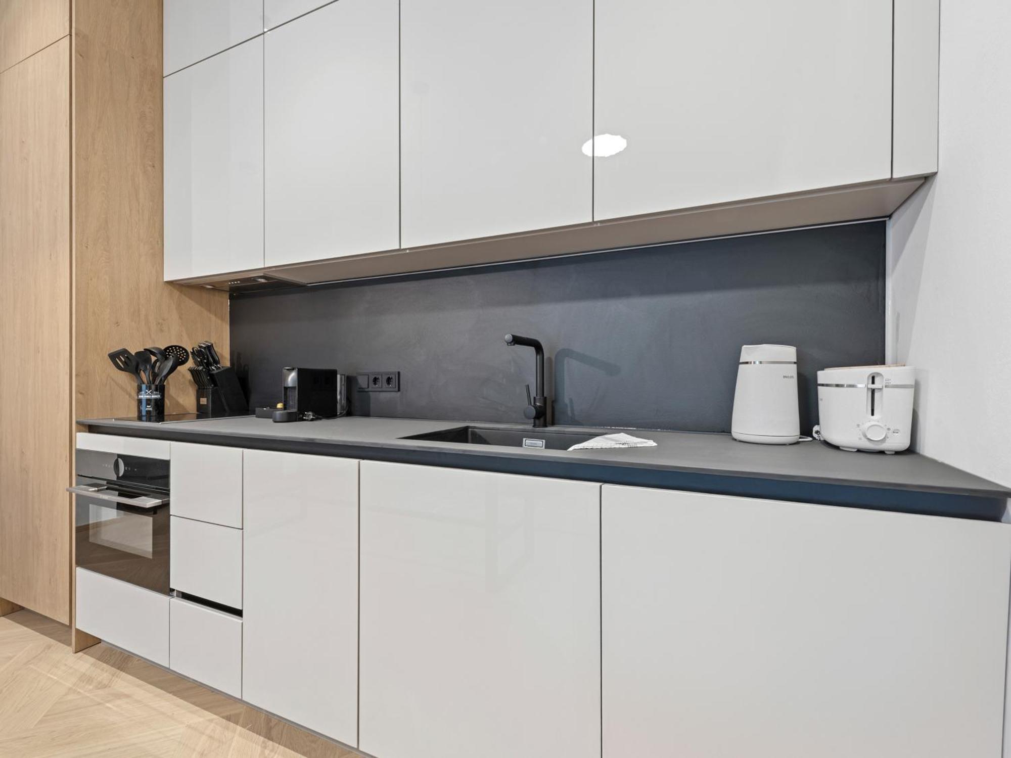 Gt7 Apartments District 9 - Managed By Sky9 Apartments Виена Екстериор снимка