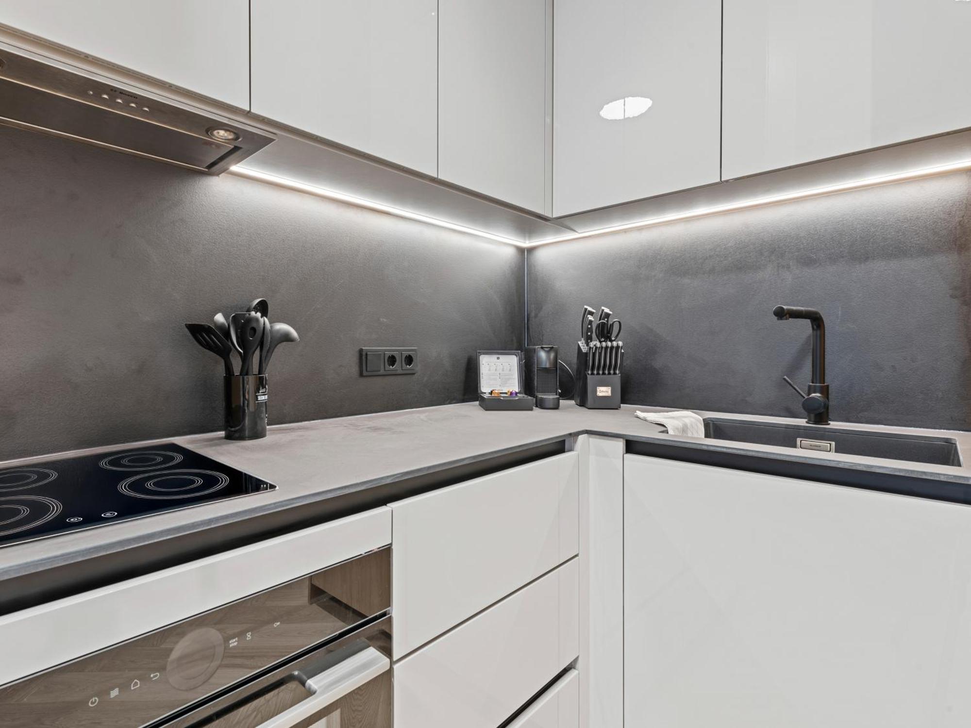 Gt7 Apartments District 9 - Managed By Sky9 Apartments Виена Екстериор снимка