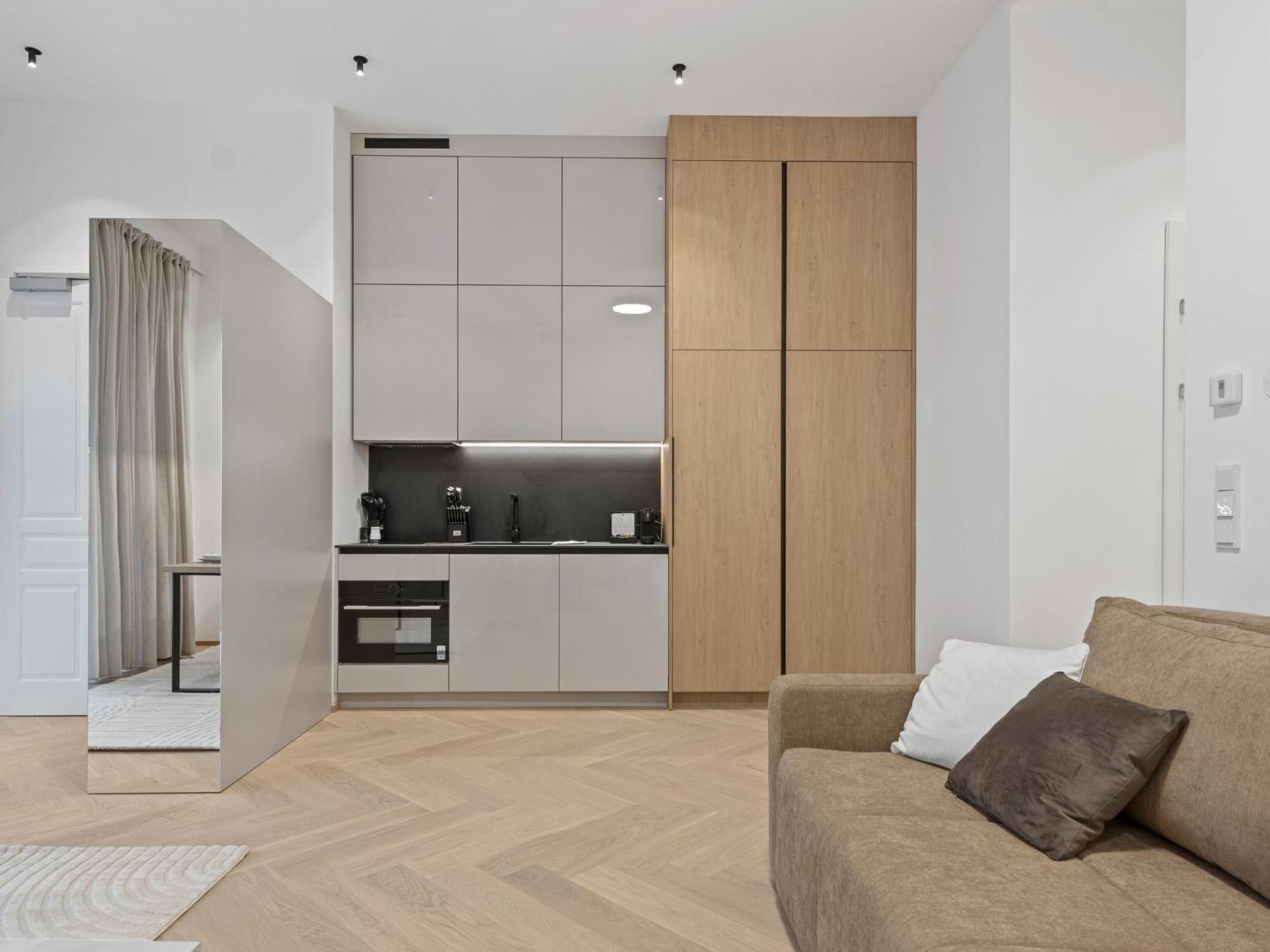 Gt7 Apartments District 9 - Managed By Sky9 Apartments Виена Екстериор снимка